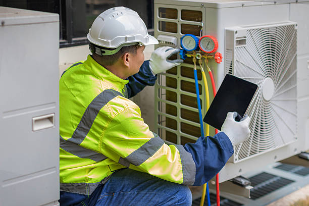 Professional Hvac technician working in Goodfield, IL